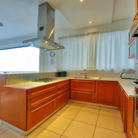 No 6 St Paul'S View Apartments Winner Of 3 Annual Awards Water'S Edge Apartment * San Pawl il-Baħar
