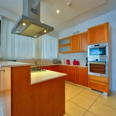 Lejlighed No 6 St Paul'S View Apartments Winner Of 3 Annual Awards Water'S Edge Apartment